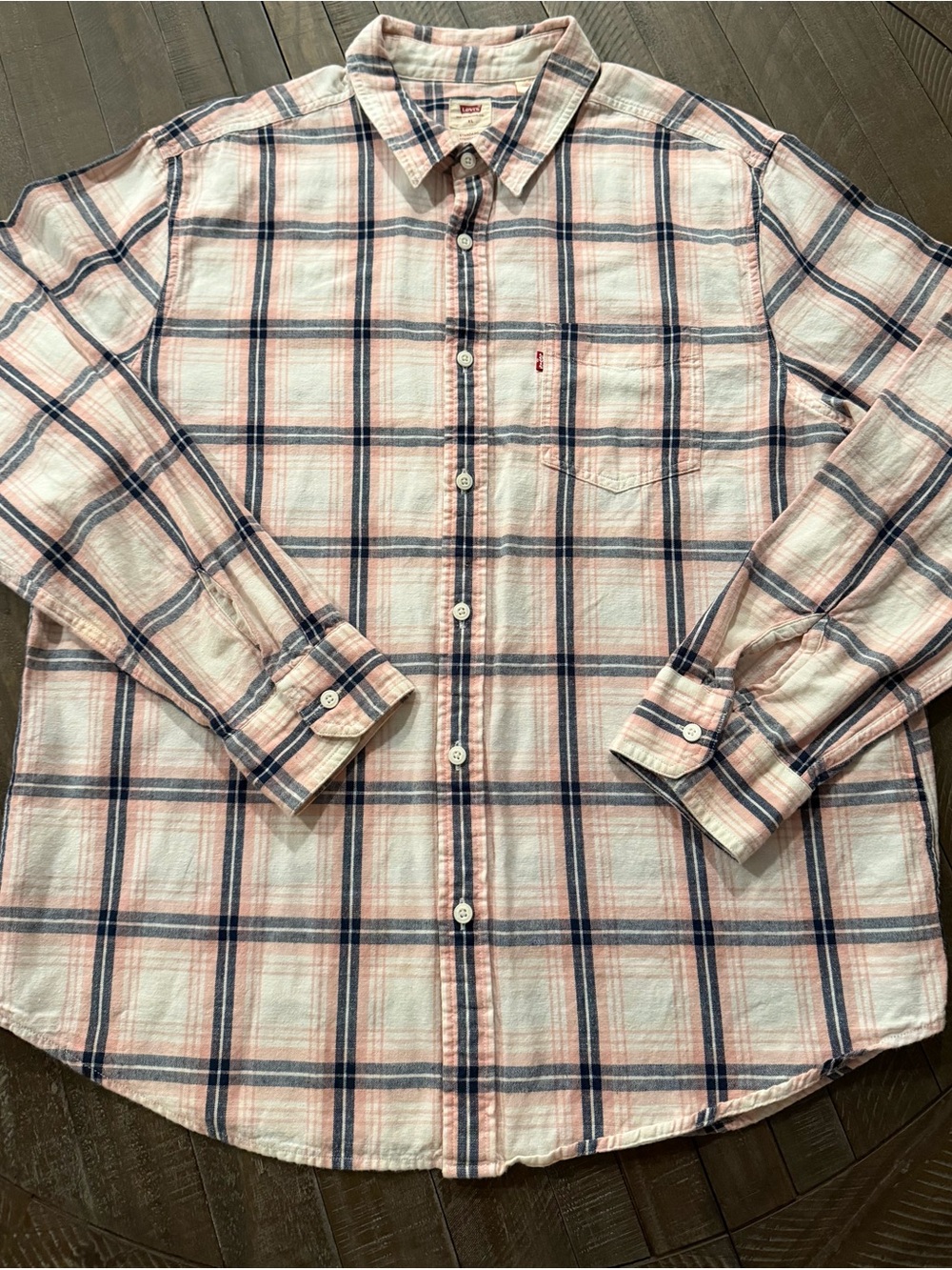 Levi's Men's Pink & Navy Plaid Button-Down Shirt